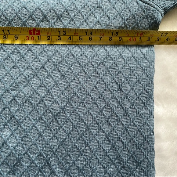 LULULEMON 3/4 ZIP QUILTED PATTERN LONG SLEEVE TOP THUMB HOLES Size 8 Athleisure - Picture 4 of 6